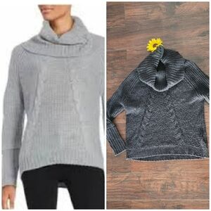 Ivanka Trump Elegant Gray Cowl Neck Sweater